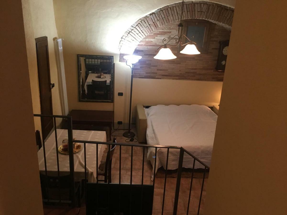 דירות קיאני Loft De' Riccardi מראה חיצוני תמונה